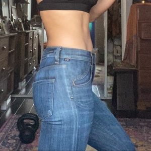 Mid-high wasted flair jeans